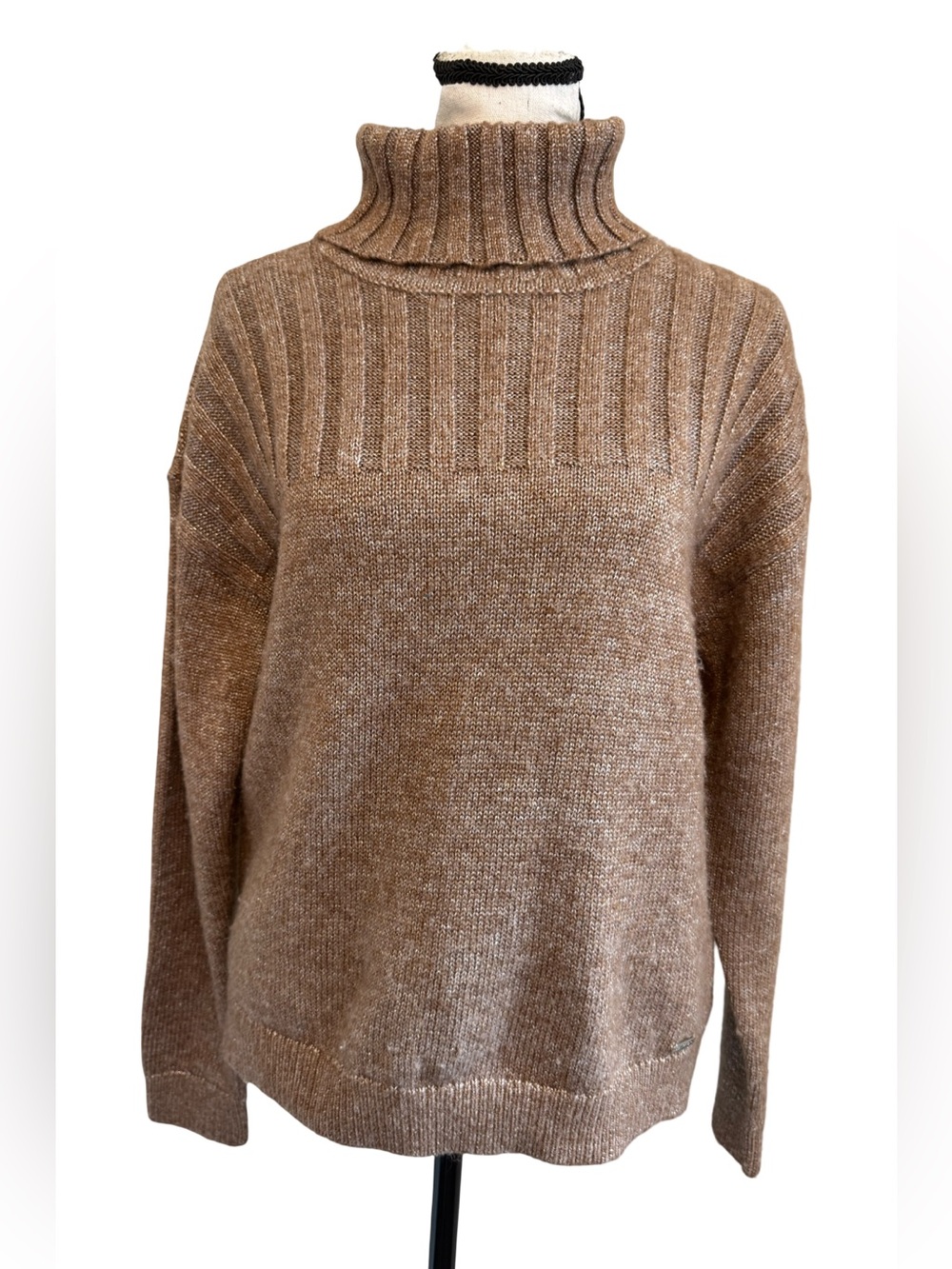 Calvin Klein Metallic Turtleneck Sweater Ribbed Knit Shimmer Gold Beige Medium